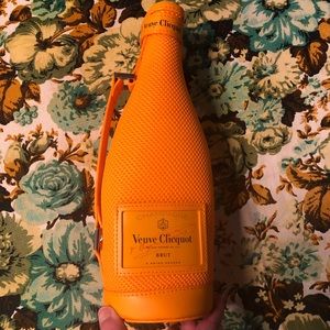 Veuve Clicquot neoprene ice jacket